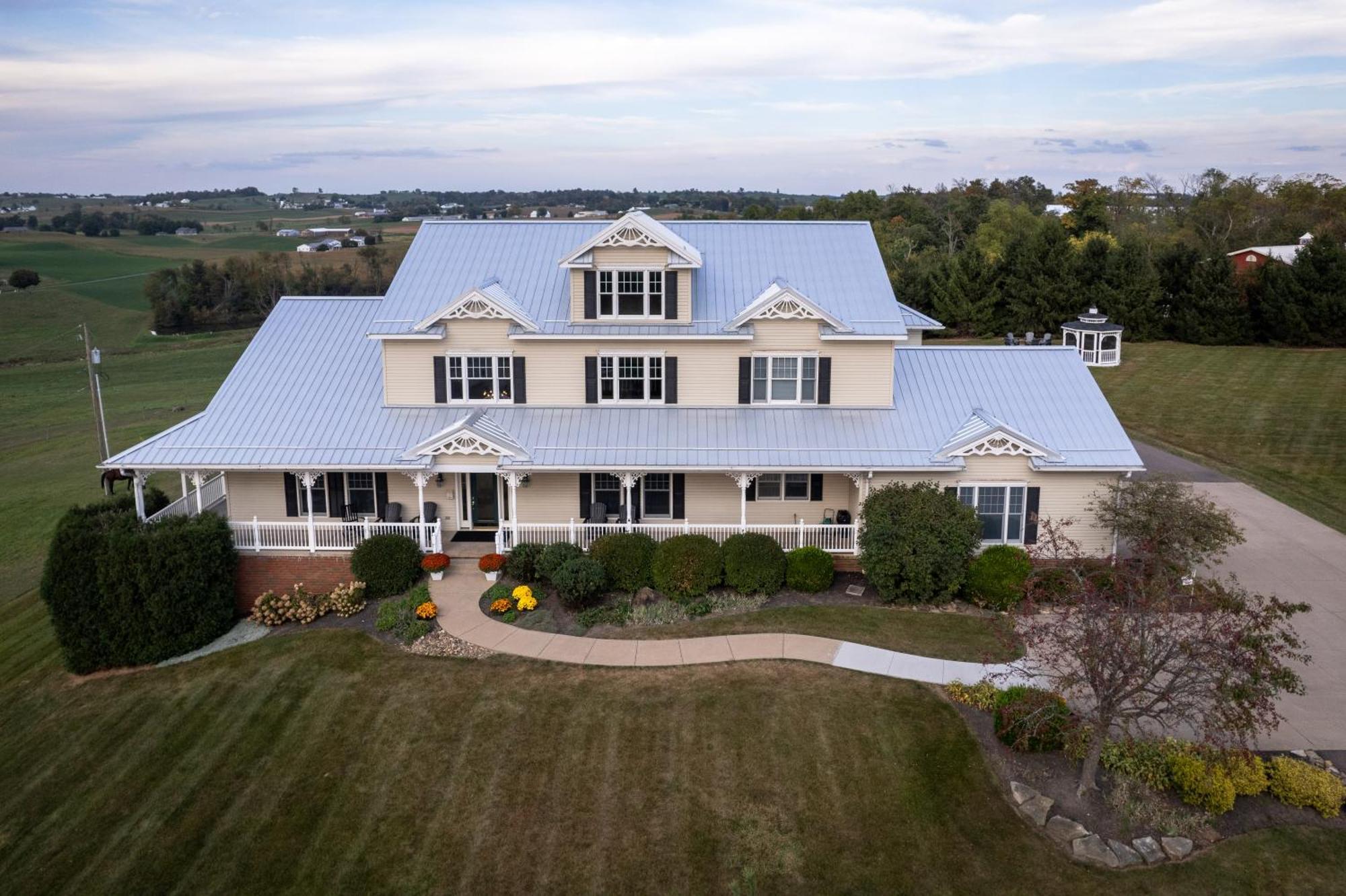 Hillside Villa Ohio Millersburg Exterior photo